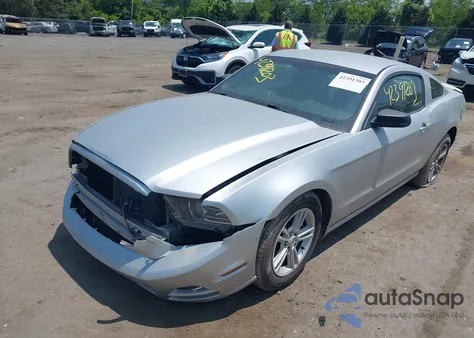 2013 Ford Mustang V6 из США, поврежденный, VIN 1ZVBP8AM2D5203675